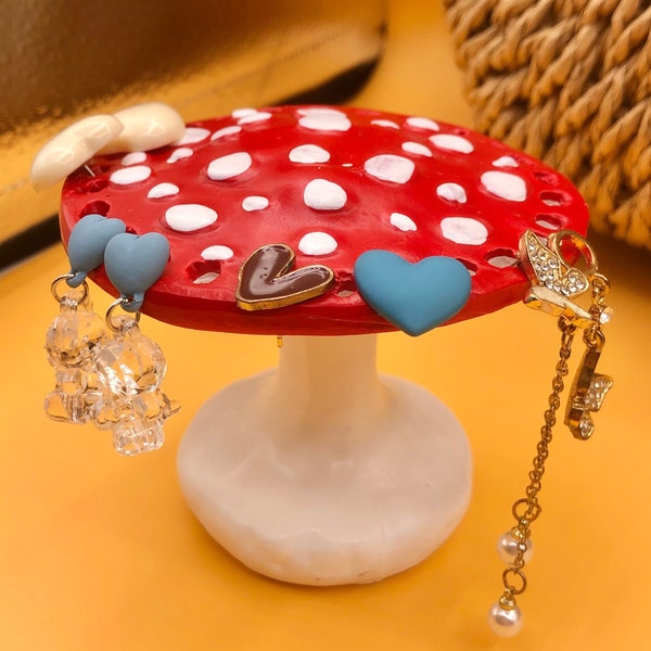Earring Holder, Mushroom Jewelry Holder, Handmade Jewelry Storage , Ideal for Organizing Necklace,Brooch, and Earring Collections