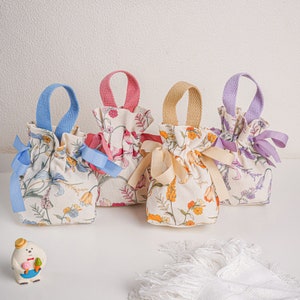 Hochzeit Favor Bag, Hochzeit Candy Bag, Kordelzug Tasche, Blume gestickte Tasche, Geschenkhandtasche, Brautjungfer Geschenk-Tasche, Abend-Party-Tasche, Geschenk für sie