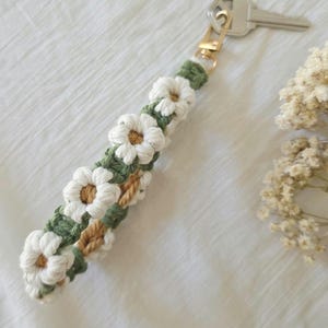 Armband Schlüsselanhänger Daisy Macrame Handmade Accessoire Geschenk