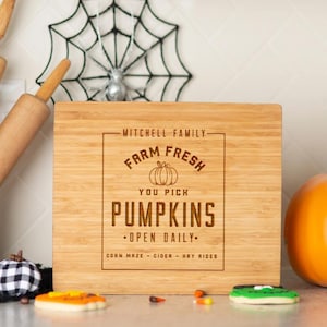 Personalized Halloween Cutting Board - Halloween Table Decor - Unique Halloween Favors and Gifts - Halloween Party Decoration