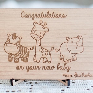 Carte postale en bois pour bébé - Cadeau personnalisé - Lettre en bois - Cadeau pour bébé - Cadeau pour maman - Carte postale en bois