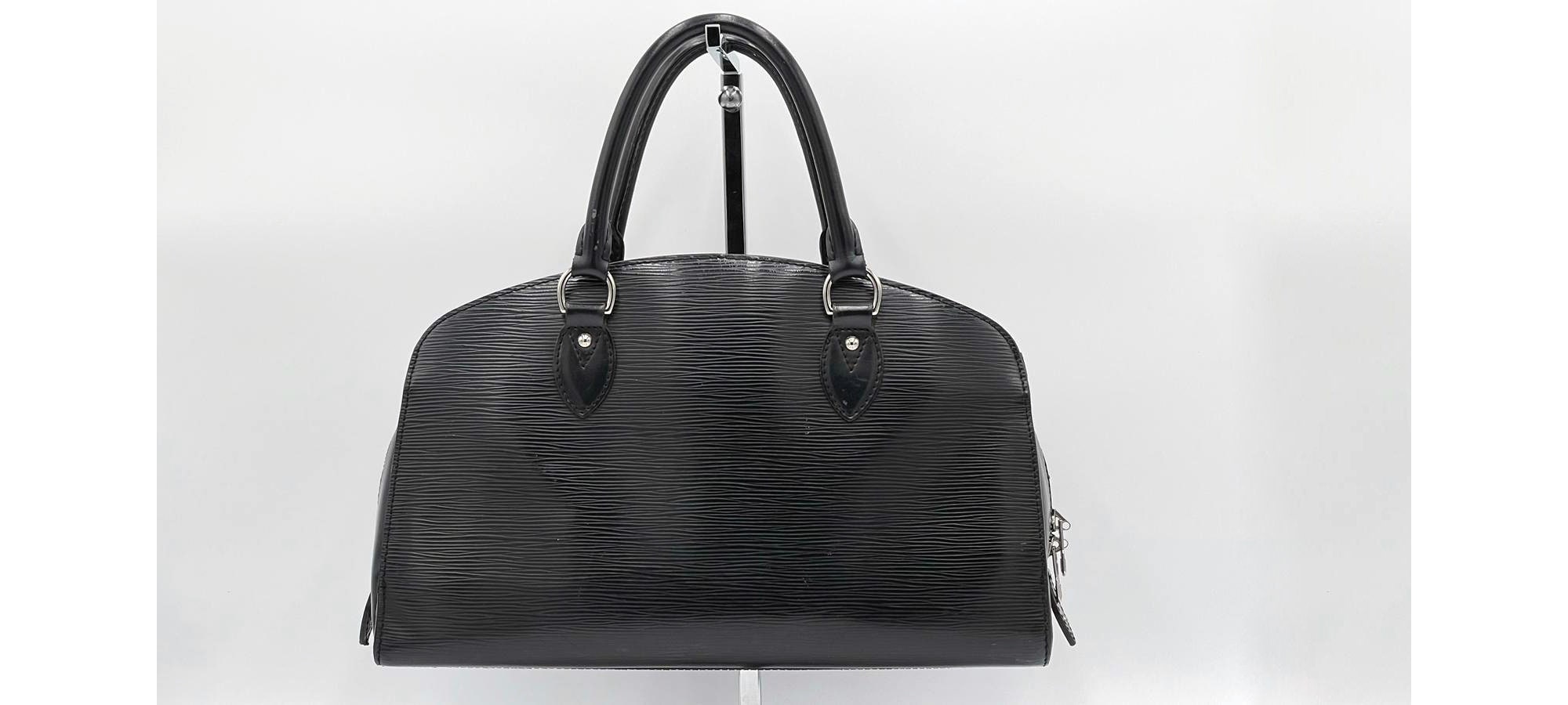 lv handbag black