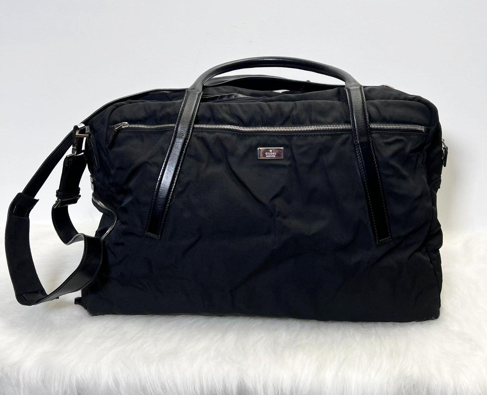 Gucci Duffle Bag Diamond Authentic Travel Bag ✓