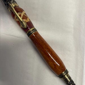 1 fountain pen