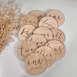 Disques d'étapes mensuelles personnalisées pour bébé, Cartes de statistiques bébé, Cartes d'étapes importantes, Faire-part de naissance, Souvenirs de bébé, Accessoire photo mensuel bébé en bois
