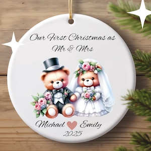 Lindo oso para el primer año de casados, adorno navideño personalizado para pareja de osos 2025, regalo de recuerdo de boda para recién casados, aniversario