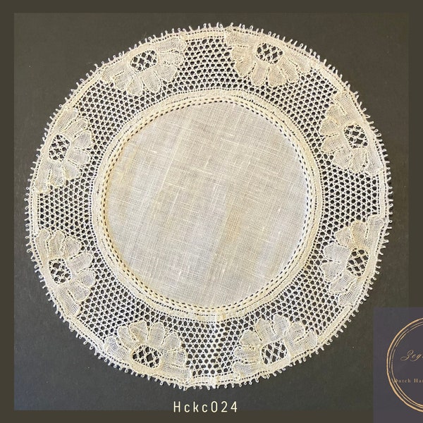 Mouchoir rond en dentelle aux fuseaux faite main, 13 cm = 5,11 pouces, comme pochette de costume pour le marié ou le père de la mariée, sous-verre de grand-mère