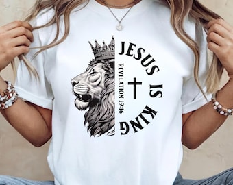 Camiseta con versículo bíblico cristiano: Jesús es el Rey León de Judá