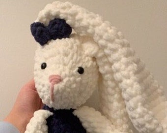 Handmade Crochet Bunny Plüsch, handgefertigtes Ostergeschenk, weicher und entzückender Begleiter