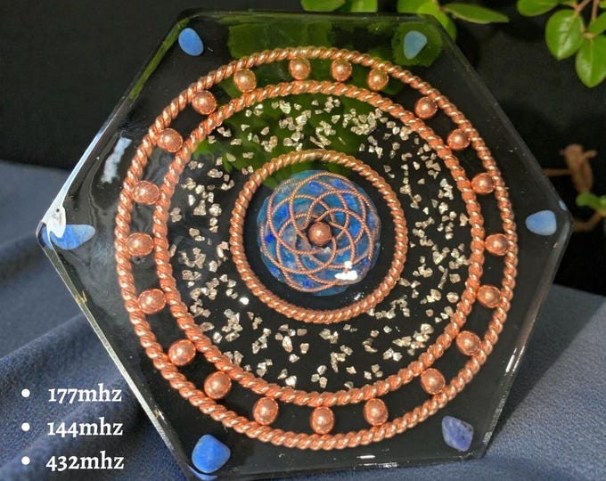 Large Orgonite Pyramid 15cm, Handcrafted Copper Coil Resin Pyramid, Sacred Geometry Home Energy Decor with Crystals