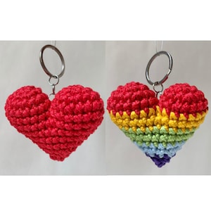 Herz häkeln Keychain | Regenbogen & Rot Amigurumi Herz - Niedlicher Handtaschenanhänger