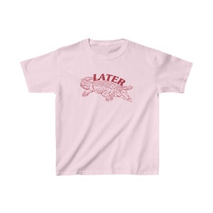 Camiseta de bebé Gator posterior, camiseta de cocodrilo posterior, camiseta de bebé Y2K, top recortado Y2K, estética de los años 90, camisa sarcástica, camisa divertida, camiseta de bebé retro imagen 4