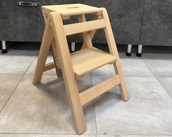 Keukenkruk, houten opvouwbare kruk, trap, handgemaakte kruk, tweetraps kruk, bibliotheekkruk, badkamerinrichting, woonkamerkruk, ASP1