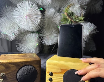 Handmade Wooden Phone Amplifier & Holder: Acoustic Speaker