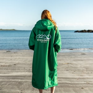 Cosimac CosiRobe2 Emerald Green Super warm waterproof outdoor changing robe for sea swimming. Dry Cosy and Quick Drying image 7