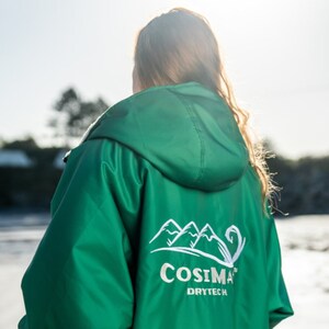 Cosimac CosiRobe2 Emerald Green Super warm waterproof outdoor changing robe for sea swimming. Dry Cosy and Quick Drying image 9