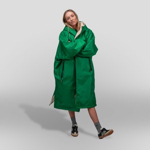 Cosimac CosiRobe2 Emerald Green Super warm waterproof outdoor changing robe for sea swimming. Dry Cosy and Quick Drying image 1