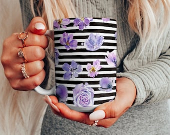 Übergroße Aquarell lila Blumen Tasse, große Blumen Kaffeetasse, schwarze Streifen, Geburtstagsgeschenk für Gärtner, Blumen Garten, Küchendekor