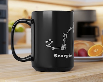 Taza negra del zodiaco de Escorpio de flores silvestres de gran tamaño, taza de café Boho grande de 15 oz, regalo de amante del café, diseño en blanco y negro, regalo de cumpleaños de Escorpio