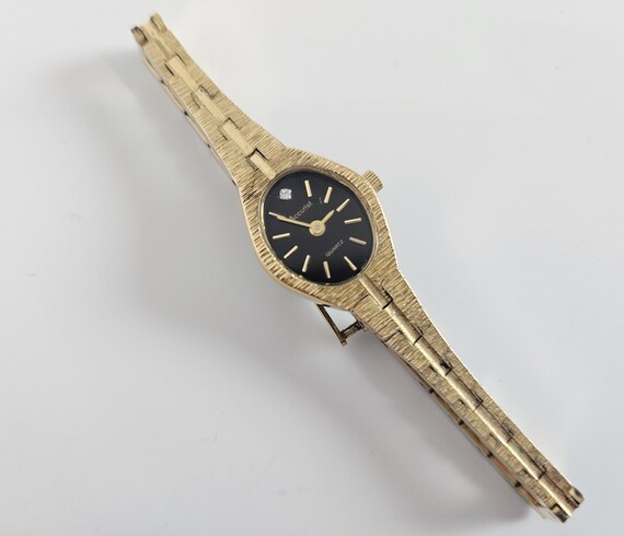 Ladies Dainty Vintage Accurist Quartz Wrist Watch… - image 1