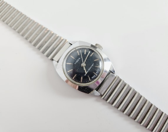 1970年代のタイメックス製レディースヴィンテージ機械式腕時計 