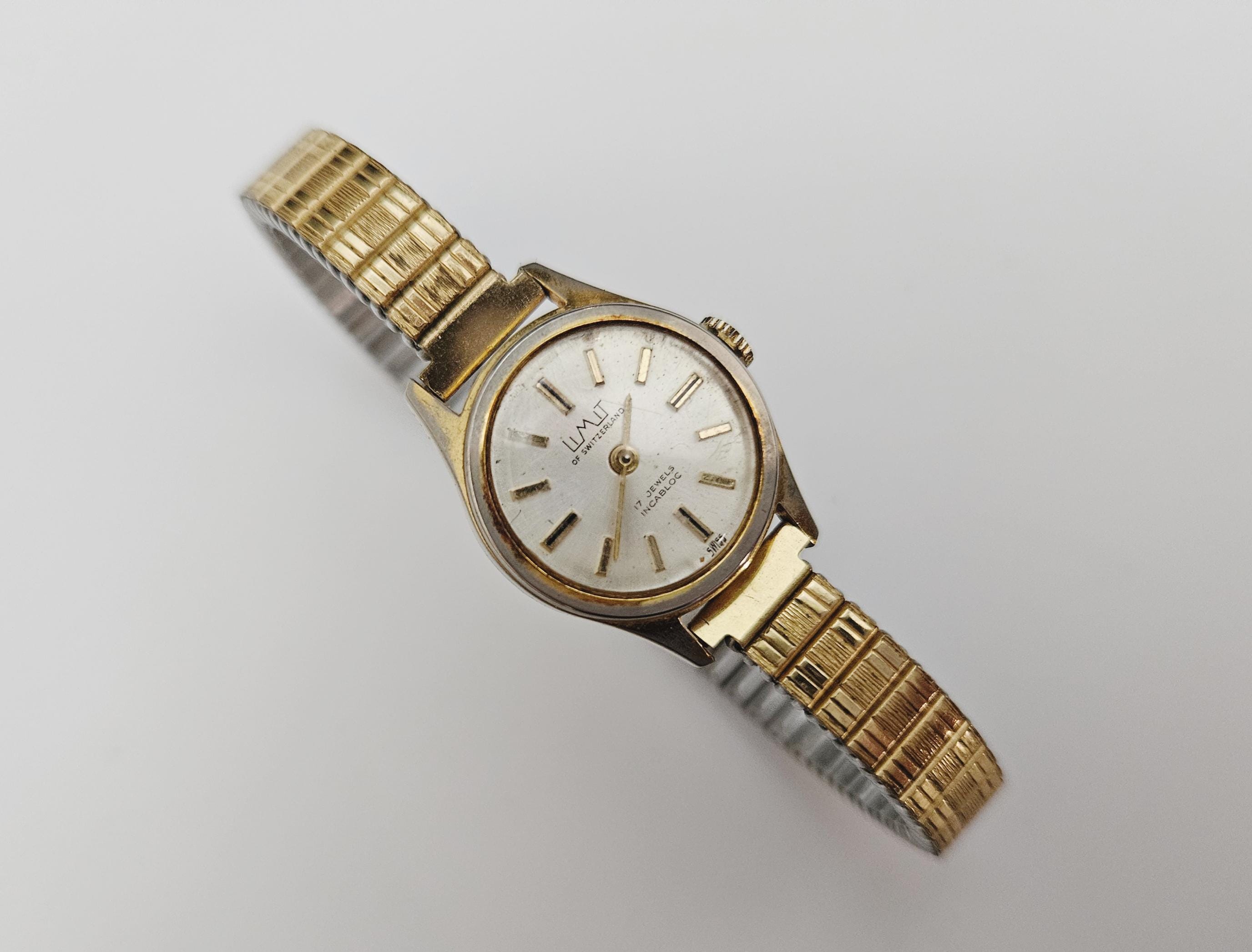 Ladies Vintage Limit of Switzerland 17 Jewels Incabloc Mechanical