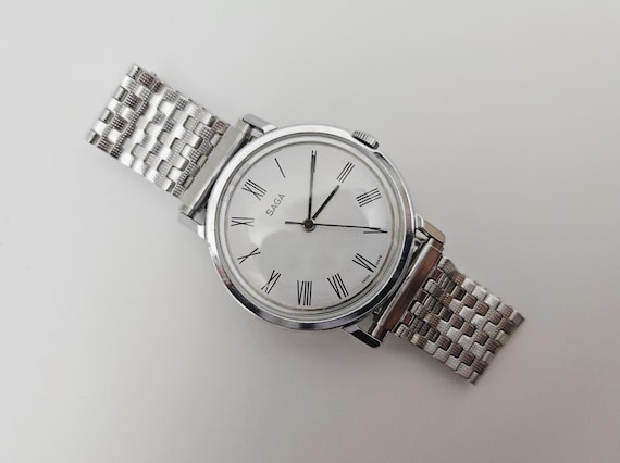 1976 Timex Saga Gents Mechanical Manual Hand-Wound Wrist Watch with Metal Bracelet