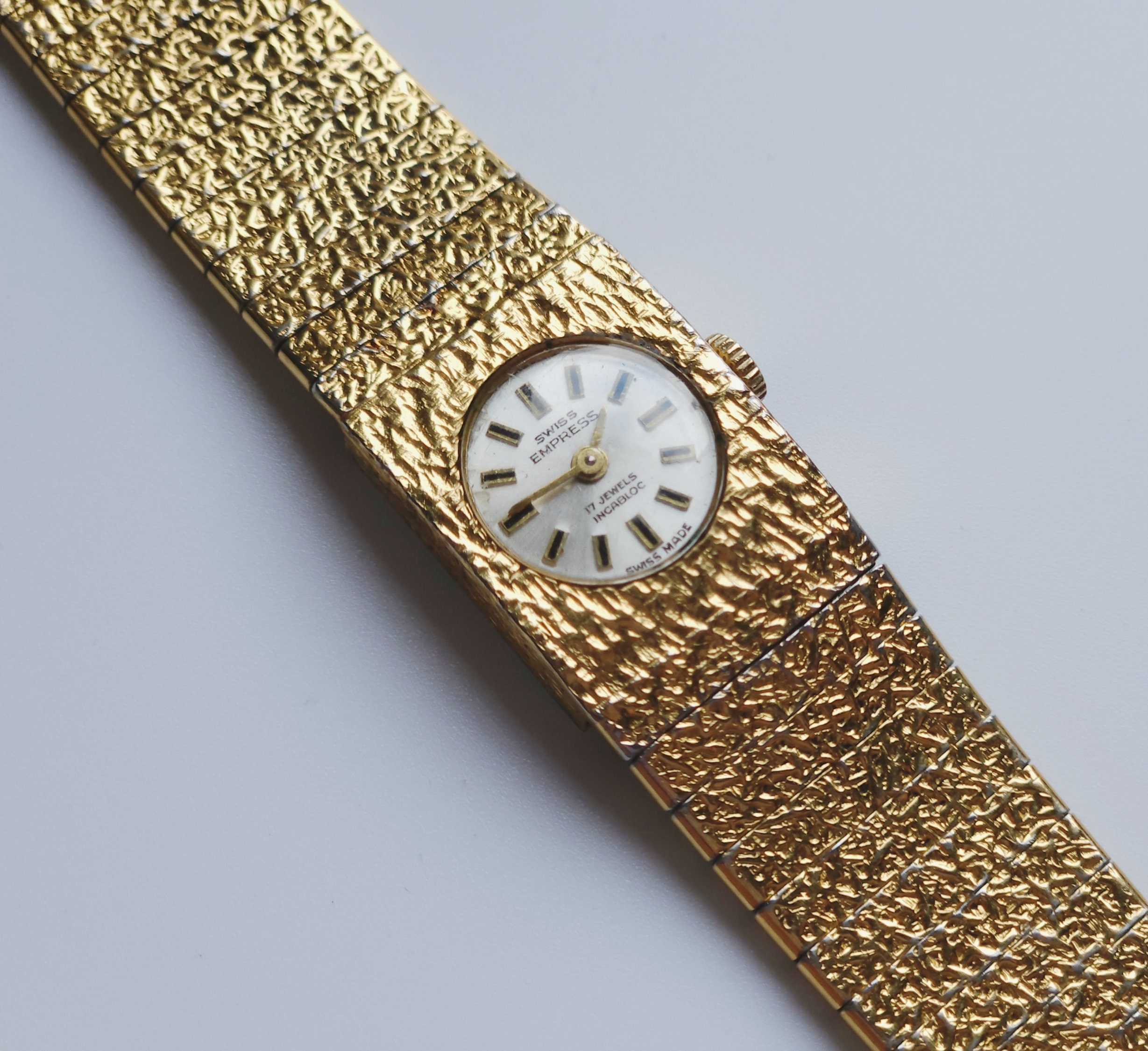Ladies Swiss Empress 17 Jewels Incabloc Mechanical Wind up Wristwatch ...