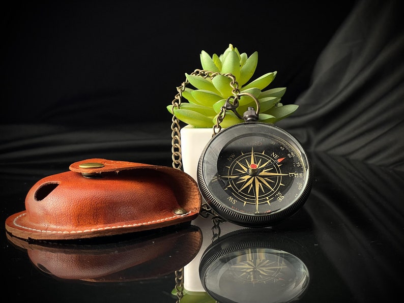 Pure Brass Compass Or leather Case photo Diffrent Style