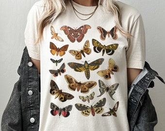 T-shirt falena estetica / camicia Botanical Cottagecore Butterfly Art / Vintage Illustration Tee / Dark Academia fashion / Amante della natura