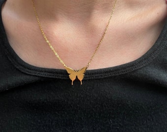 gold butterfly necklace