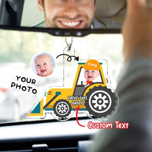 カスタマイズされた写真のドライブセーフパパ、写真の車の装飾、お父さん、お父さん、父の日のギフト、おじいちゃんへの愛の贈り物、パーソナライズされたアクリル製車用ハンガー