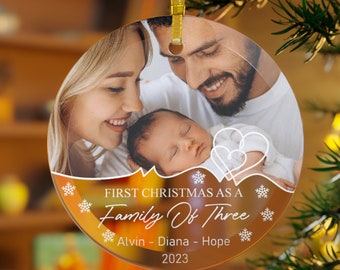 Erstling Weihnachten als eine dreiköpfige Familie Glas Ornament