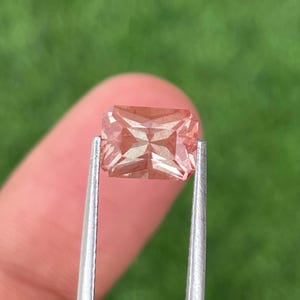 Natural Oregon Sunstone Loose Gemstone, Octagon Shape Weight 1.60 Cts, Size 7.9 x 6 x 5 MM, Oregon Sunstone Gemstone For Jewelry Making.