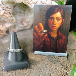 The Last of Us Ellie Ring from the Bank-cosplaygadget