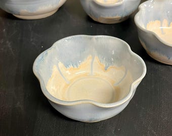 Handmade Stoneware Cereal Soup Ice Cream Bowl Wheel Thrown Pottery Flower Shape Light Blue Microwavable 5.5” Holds 2 Cups SOLD INDIVIDUALLY
