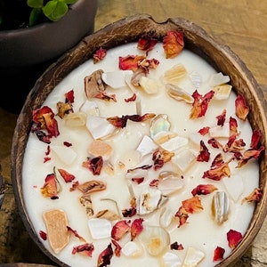 Coconut Vanilla Candle, Handmade Candle, Coconut Shell Candle, Flower