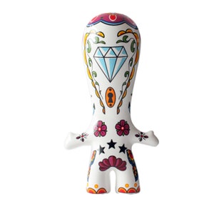 Sculpture I-WE Art Toy collection