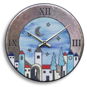 Handgjord Raku keramisk väggklocka med stjärnor och månedesign - 29 cm diameter