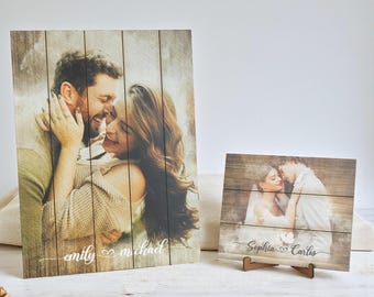 Personalized Photo on Wood: Rustic Pallet Plaque – Photo Wooden Sign with Stand or Hanging – Christmas Gift, Rustic Family Wall Art Gift