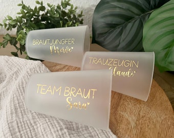 JGA Becher personalisiert Team Braut Partybecher Junggesellinnenabschied Trinkbecher Namen Bride to be glücklich schenken