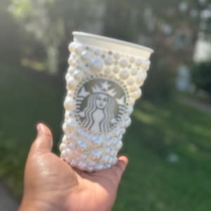 bling tumblers, bling bling cups, rhinestone tumblers, Starbucks bling tumbler, Starbucks bling cup, pearls and diamonds