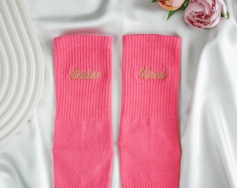 Bride Bridesmaid Pink Socks Custom Embroidered Bridesmaid Socks Wedding Party Socks Maid of Honor Gift Bridal Shower Gift Wedding Socks