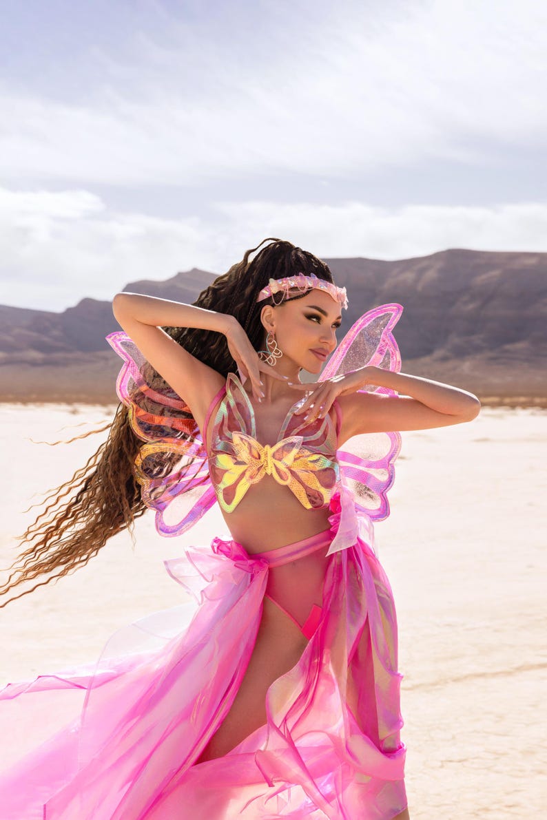 Disfraz de hada mariposa rosa: atuendo etéreo para festival con alas ondulantes y capa, ropa para rave en Burning Man. imagen 1