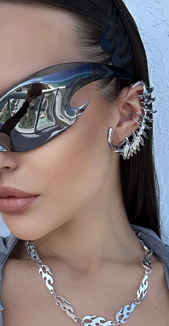 CDL Parthenon Ear Cuff　シルバー Silver Spike Wing Ear Cuff – Statement Dragon Claw Earcuff, Gothic