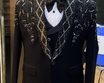 Traje de esmoquin bordado a mano con perla negra, traje de esmoquin con trabajo dorado zari, esmoquin de diseñador bordado a mano, traje de boda indio, talla personalizada
