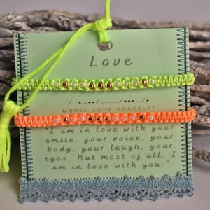 neon geweven armband morsecode liefdesarmband, uniek cadeau voor koppels, neon surfer cadeau, duurzame sieraden, handgemaakte kralen
