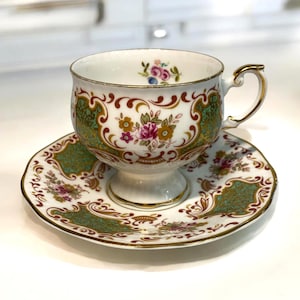 Vintage Rosina Bone China Teacup & Saucer: Floral Green Gold Rococo RIA116
