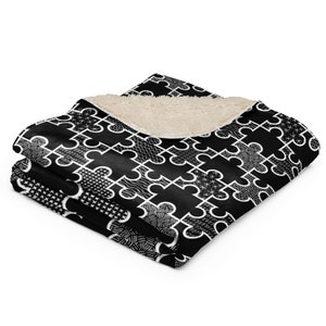 Black Puzzle Patterns Sherpa Blanket, Jigsaw Puzzle Piece Design, Perfect Gift for Puzzlers