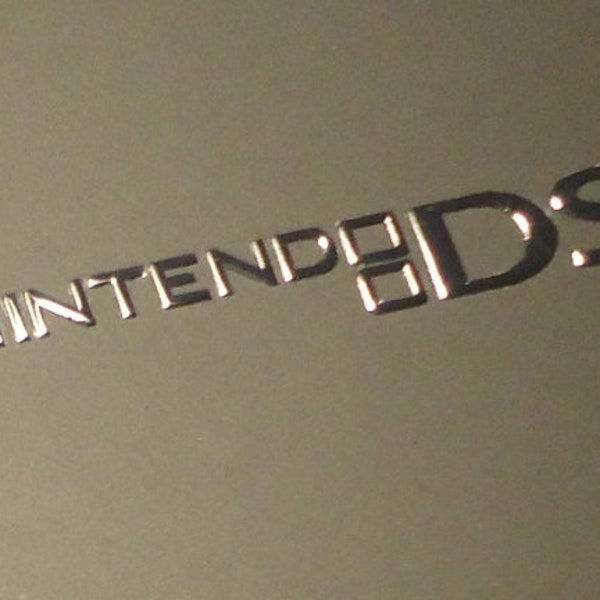 Nintendo DS Label / Aufkleber / Sticker / Badge / Logo 29mm x 4mm [176]